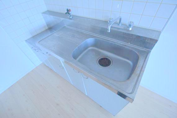 キッチン　あなたの好みに合わせたコンロを置いてくださいね。