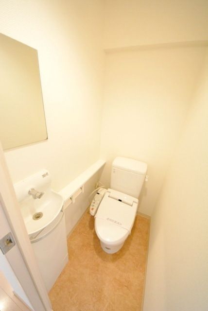 トイレ　★温水洗浄便座★