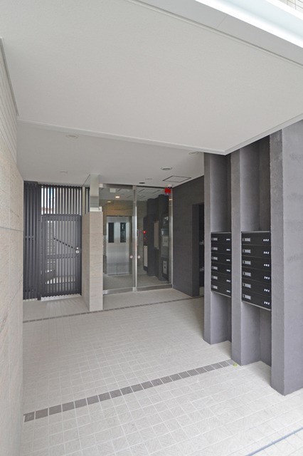 エントランス　エントランス