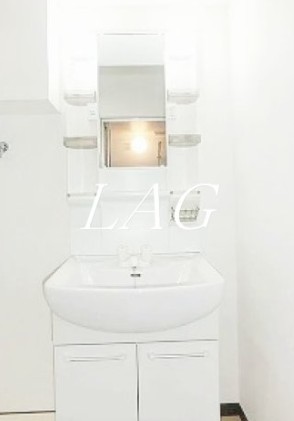 洗面設備　独立洗面台です。