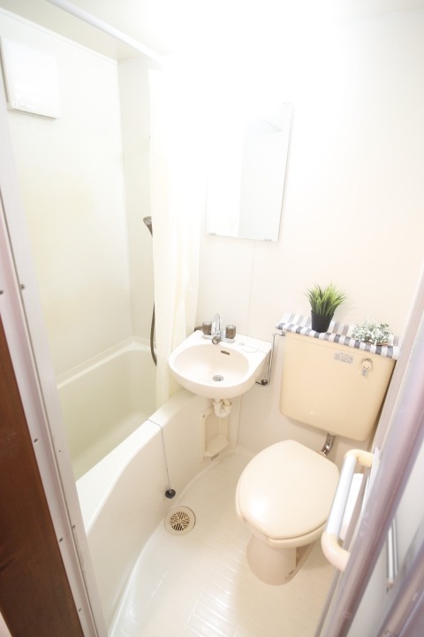 バス・シャワールーム　※他部屋写真使用