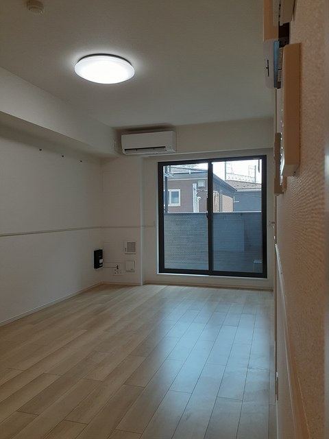 居室・リビング　ゆったり過ごせる居間です