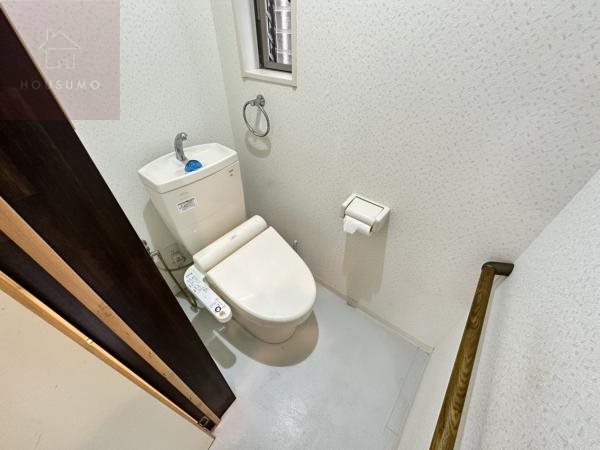 トイレ　トイレもきれいです