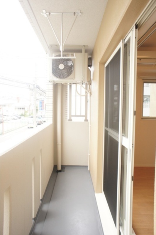 バルコニー　図面と現状に相違がある場合には現状を優先