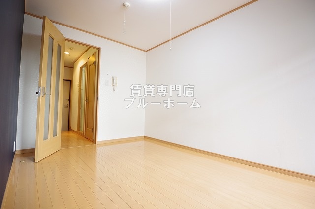 その他　洋室の別アングルです！