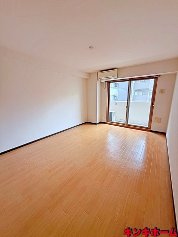 居室・リビング　写真は別のお部屋です。