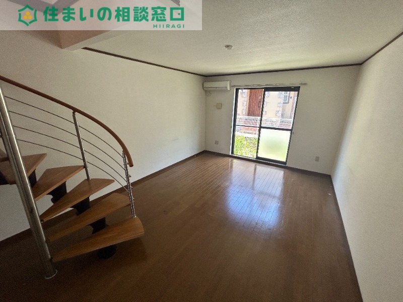 居室・リビング　同型