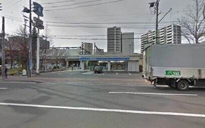 コンビニ　ローソン札幌桑園店（コンビニ）まで313m