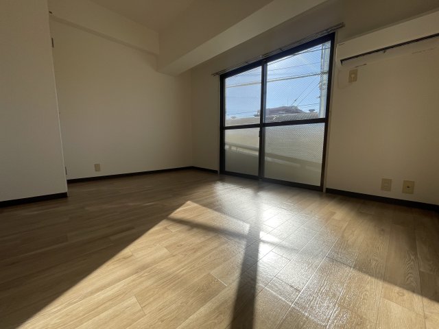 居室・リビング　別号室の写真です