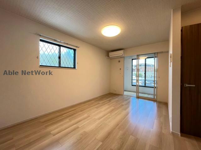 居室・リビング　105号室