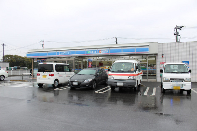 コンビニ　ローソン 臼杵市浜店（コンビニ）まで1300m