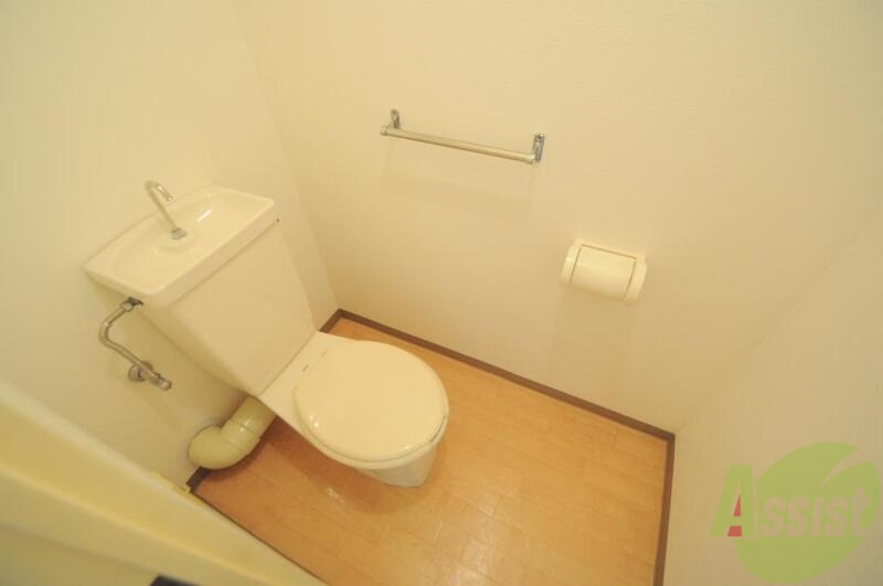 トイレ　キレイに清掃されたトイレは清潔感があり気分もよくなります。