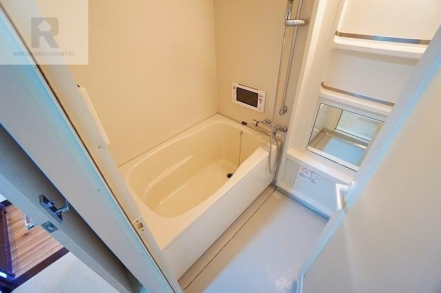 バス・シャワールーム　ＴＶ付き♪