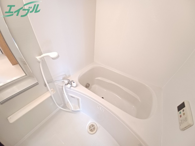 バス・シャワールーム　同型反転タイプの画像です