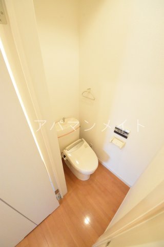 トイレ　清潔感のあるトイレです