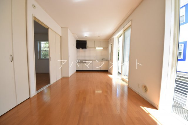 居室・リビング　ゆったりとした居間です