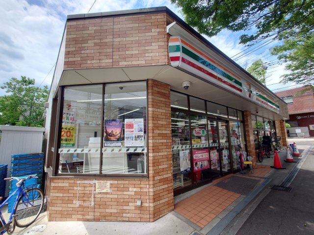 コンビニ　セブン－イレブン　芦屋打出駅北店（コンビニ）まで777m