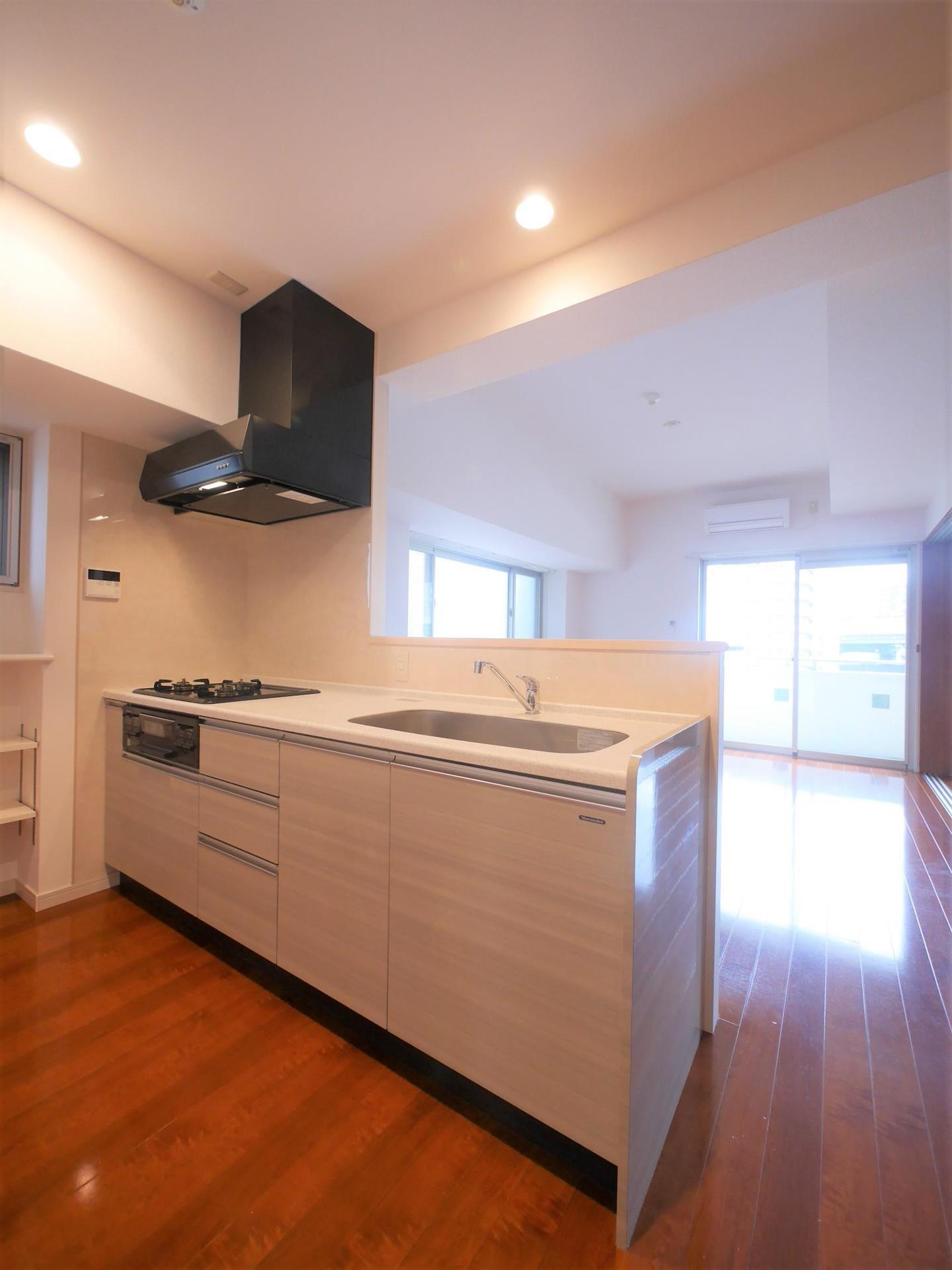 キッチン　3口グリル付きシステムキッチン