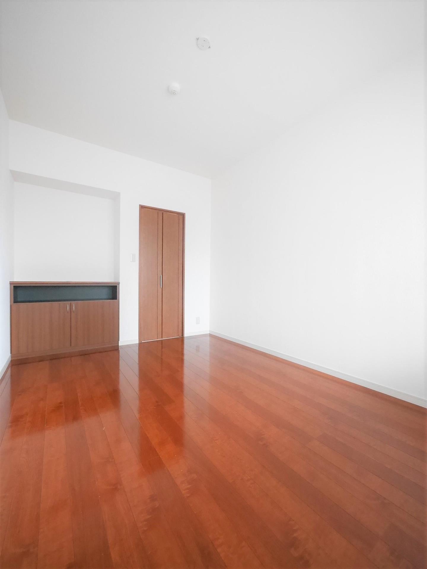 その他部屋・スペース　角部屋！リビングに窓あり！