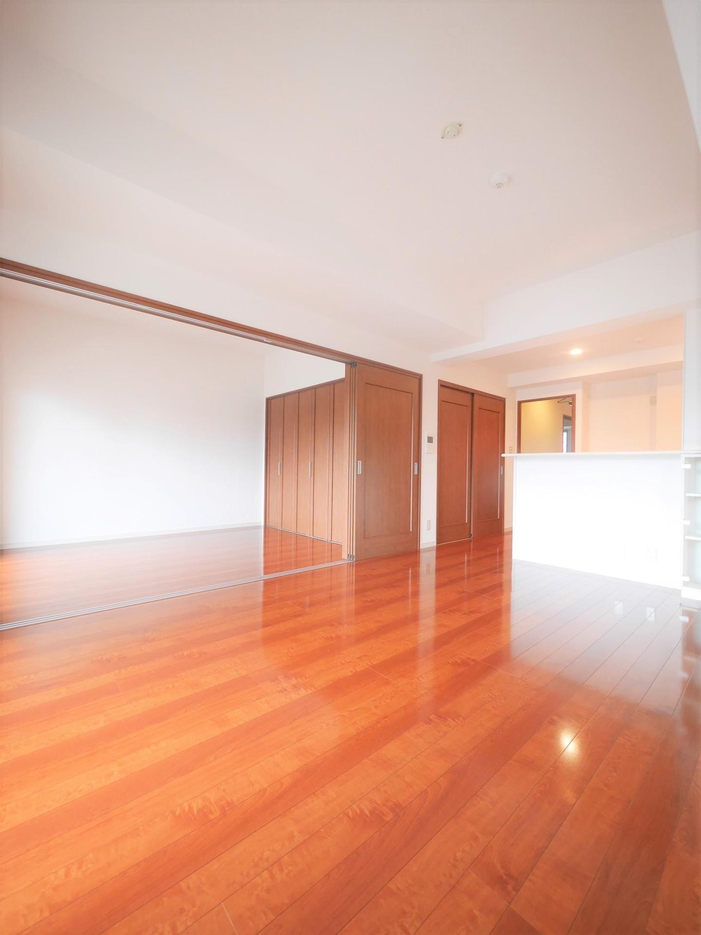 居室・リビング　広々14帖のリビング♪