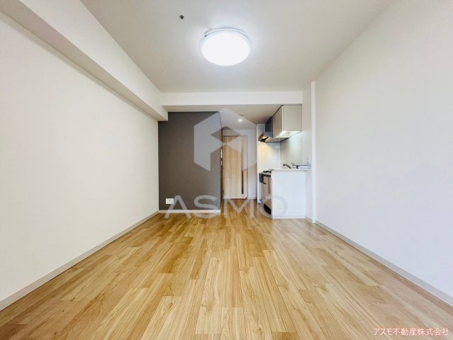 居室・リビング　同マンション別部屋参考写真