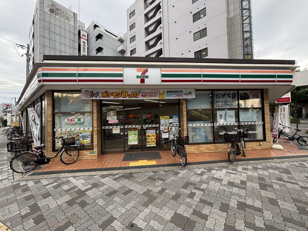 コンビニ　セブンイレブン東三国御堂筋店（コンビニ）まで190m