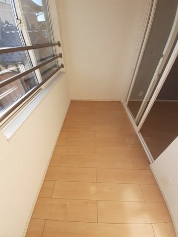 バルコニー　陽当たり良好なサンルームです♪