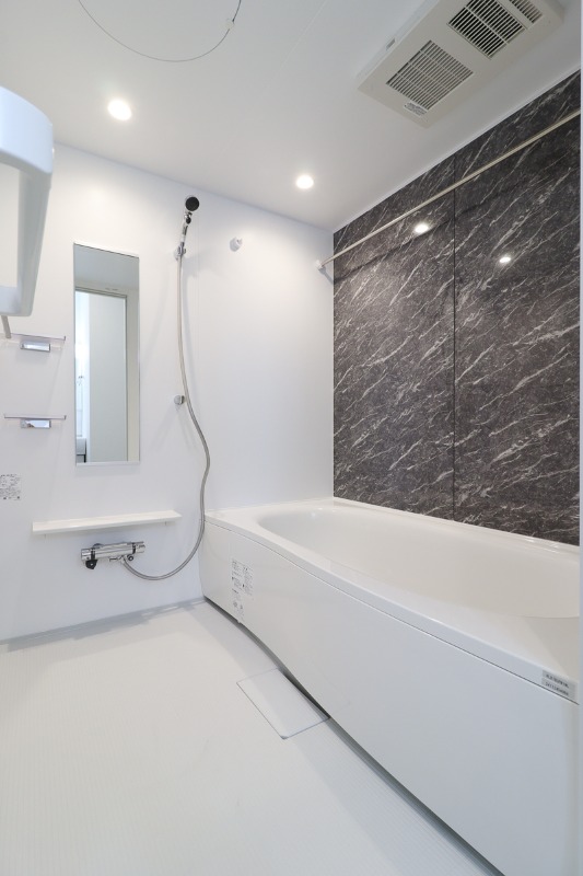 バス・シャワールーム　図面と現状に相違がある場合には現状を優先