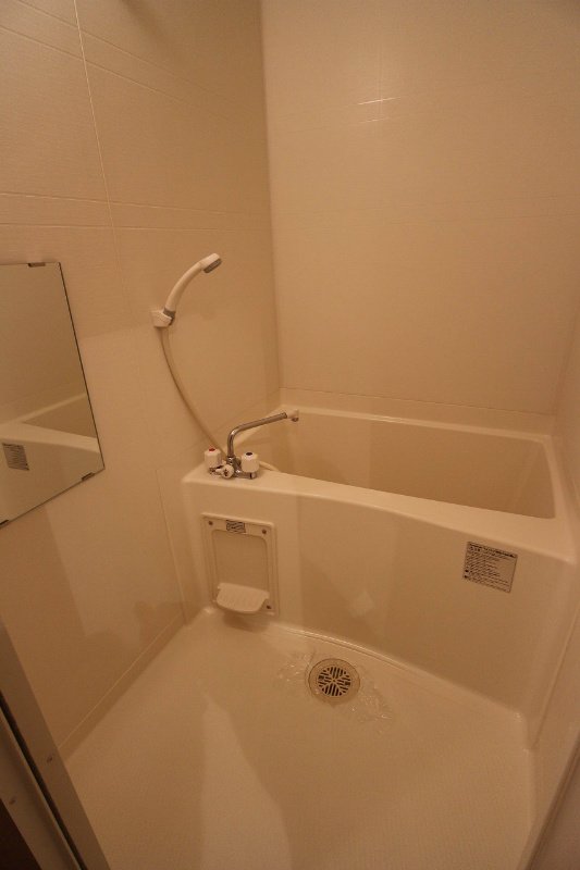バス・シャワールーム　広い浴室