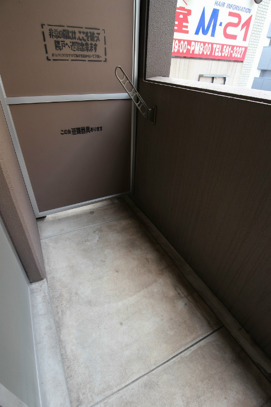 バルコニー　すぐ近くにはリバーウォーク