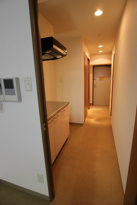 セキュリティ　廊下・キッチン
