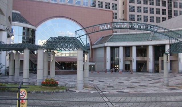 ショッピングセンター　天王洲シーフォートスクエア（ショッピングセンター）まで537m