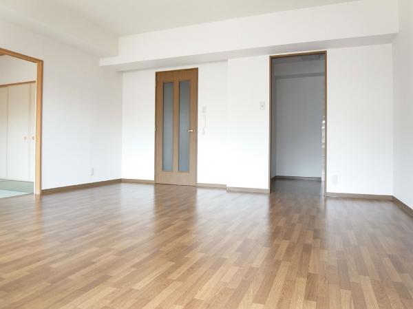 居室・リビング　内装