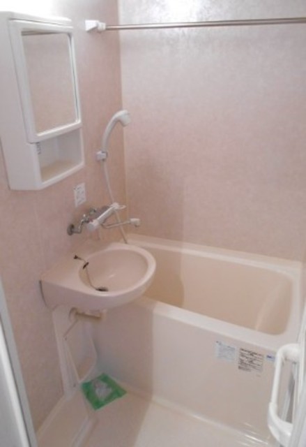 バス・シャワールーム　バスルーム