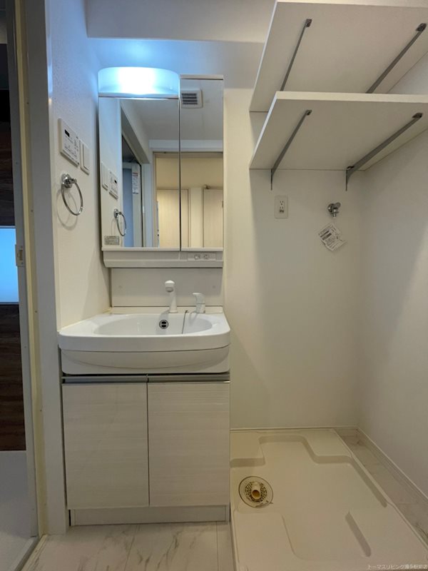 洗面設備　※別号室の参考写真です。