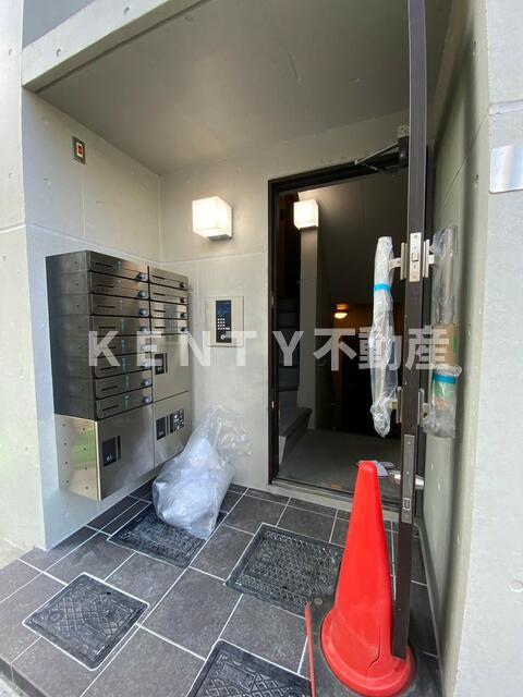 エントランス　建物の内部です