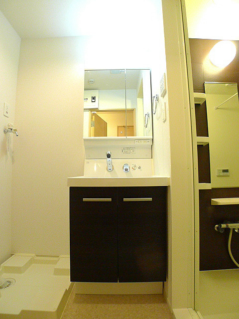 洗面設備　洗髪洗面化粧台