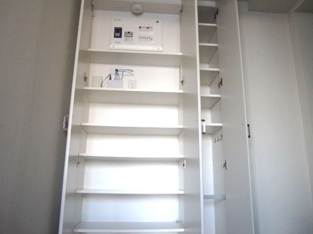 玄関　★シューズボックスがあれば靴の収納にも困りません★