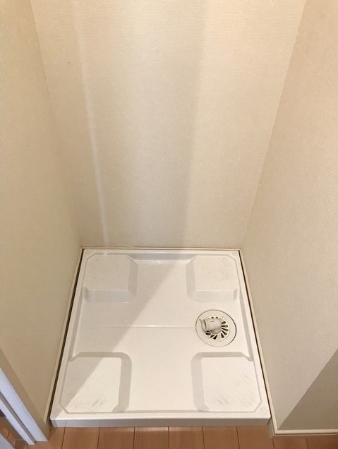 その他設備　防水パン付き洗濯機置場