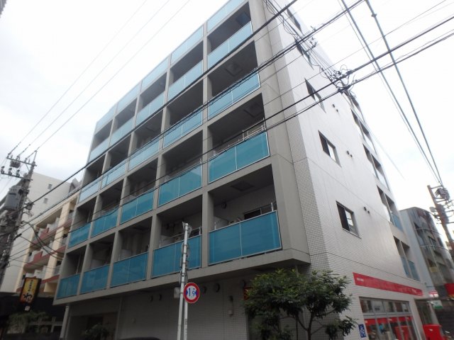 建物外観　東急東横線「新丸子駅」徒歩2分のマンションです。