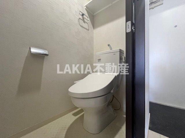 トイレ　※退去予定の為、同施工会社の類似写真になります。