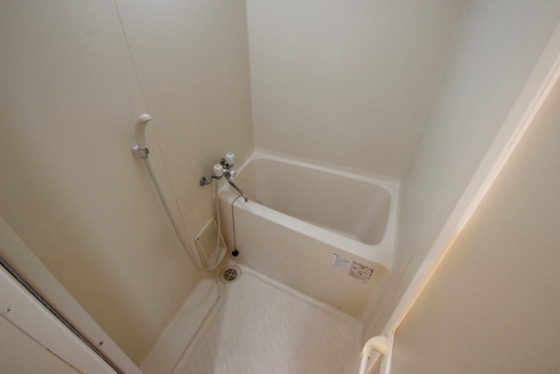 バス・シャワールーム　※別室の写真です