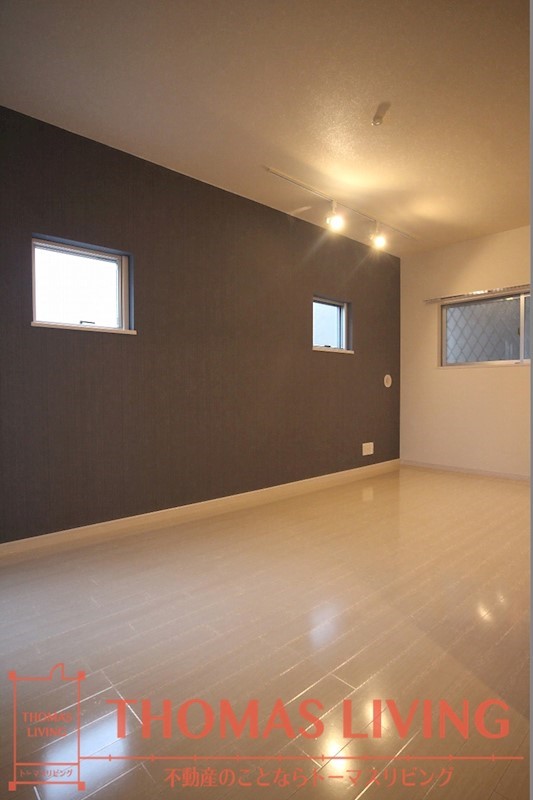 居室・リビング　明るい雰囲気のリビング。