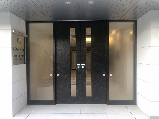 エントランス　エントランス部分