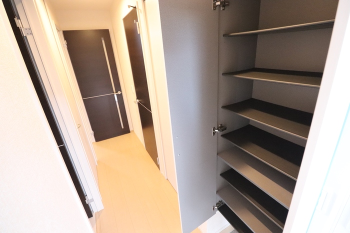玄関　シューズボックスです