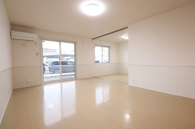 居室・リビング　おしゃれな居間です