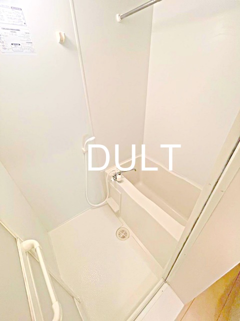 バス・シャワールーム　バスルームです。