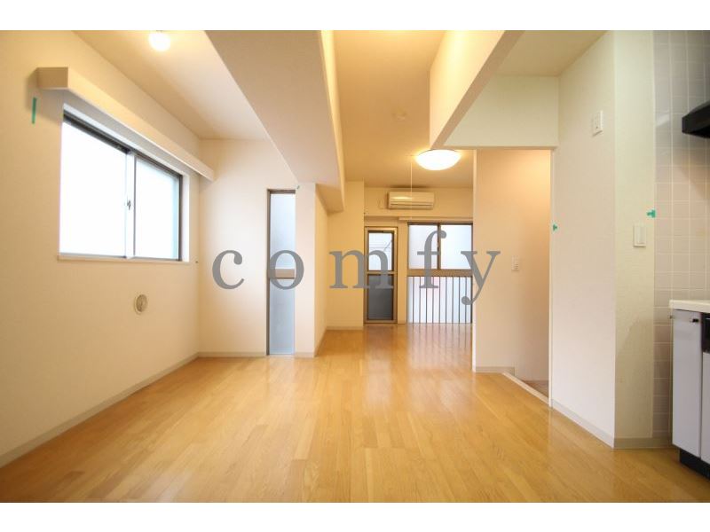 居室・リビング　１０．３帖のリビング