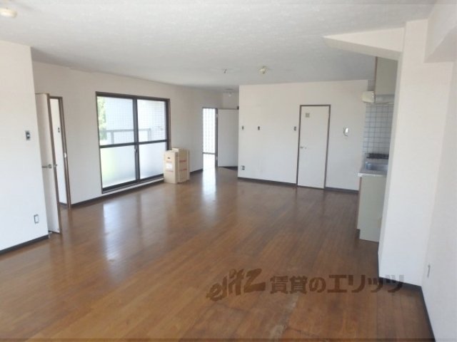 居室・リビング　リビング