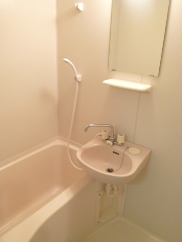 バス・シャワールーム　同タイプ参考写真